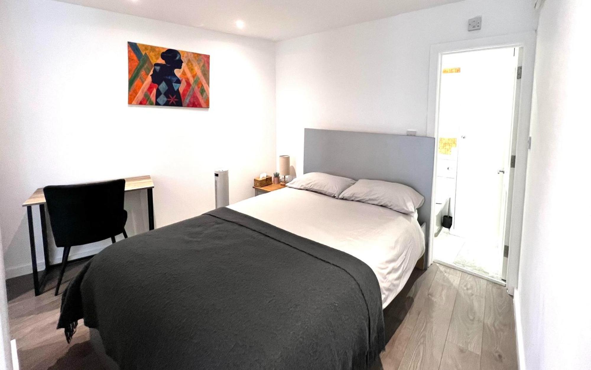 Modern Studio Apartment With Free Wifi London Bagian luar foto
